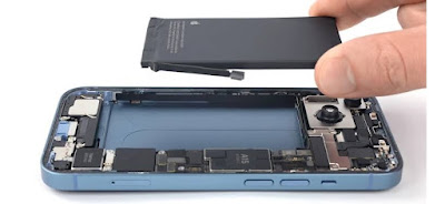 iPhone battery replacement cost comparison table for India and USA in 2025